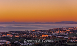 Villa de diseño vanguardista en venta con vistas panorámicas al mar, dentro de un prestigioso resort de golf, Marbella - Benahavís 791006 