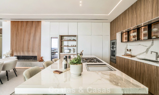 Villa de diseño vanguardista en venta con vistas panorámicas al mar, dentro de un prestigioso resort de golf, Marbella - Benahavís 791015 