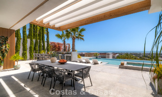 Villa de diseño vanguardista en venta con vistas panorámicas al mar, dentro de un prestigioso resort de golf, Marbella - Benahavís 791019 