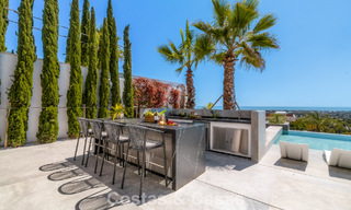 Villa de diseño vanguardista en venta con vistas panorámicas al mar, dentro de un prestigioso resort de golf, Marbella - Benahavís 791020 