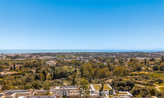 Villa de diseño vanguardista en venta con vistas panorámicas al mar, dentro de un prestigioso resort de golf, Marbella - Benahavís 791027 