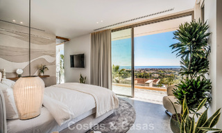 Villa de diseño vanguardista en venta con vistas panorámicas al mar, dentro de un prestigioso resort de golf, Marbella - Benahavís 791034 