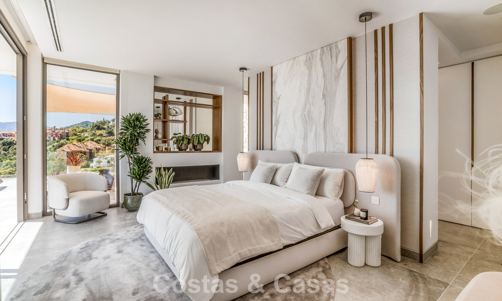 Villa de diseño vanguardista en venta con vistas panorámicas al mar, dentro de un prestigioso resort de golf, Marbella - Benahavís 791036