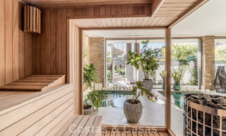 Villa de diseño vanguardista en venta con vistas panorámicas al mar, dentro de un prestigioso resort de golf, Marbella - Benahavís 791051 