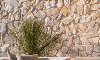 Villa de diseño vanguardista en venta con vistas panorámicas al mar, dentro de un prestigioso resort de golf, Marbella - Benahavís 791066 