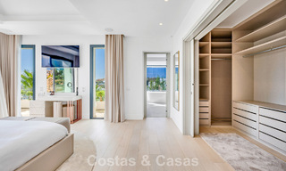 Impresionante villa contemporánea en venta en primera línea de golf en la New Golden Mile entre Marbella y Estepona 791378 