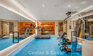 Impresionante villa contemporánea en venta en primera línea de golf en la New Golden Mile entre Marbella y Estepona 791394 
