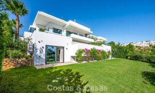 Impresionante villa contemporánea en venta en primera línea de golf en la New Golden Mile entre Marbella y Estepona 791399 