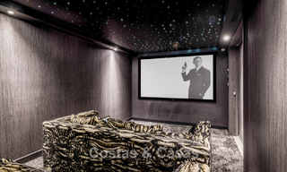 Villa exclusiva en venta, en primera línea de golf, en una prestigiosa urbanización de Nueva Andalucía, Marbella 791445 