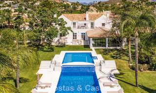 Villa exclusiva en venta, en primera línea de golf, en una prestigiosa urbanización de Nueva Andalucía, Marbella 791450 