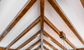 Villa exclusiva en venta, en primera línea de golf, en una prestigiosa urbanización de Nueva Andalucía, Marbella 791461 