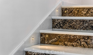 Villa exclusiva en venta, en primera línea de golf, en una prestigiosa urbanización de Nueva Andalucía, Marbella 791463 