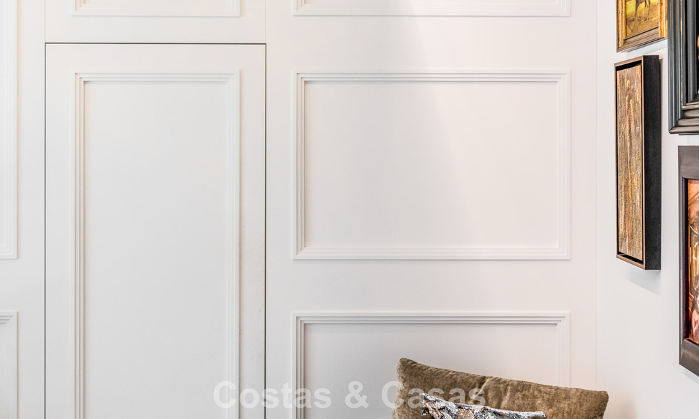 Villa exclusiva en venta, en primera línea de golf, en una prestigiosa urbanización de Nueva Andalucía, Marbella 791485