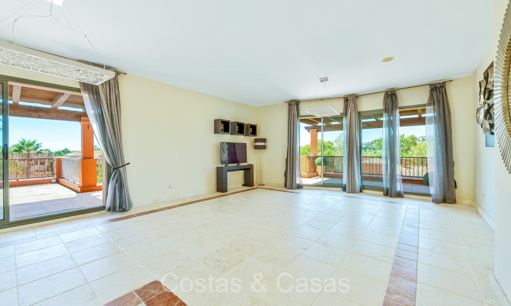 Benatalaya: Apartamentos de lujo en primera línea de golf en venta en la zona de Marbella - Benahavis 791114