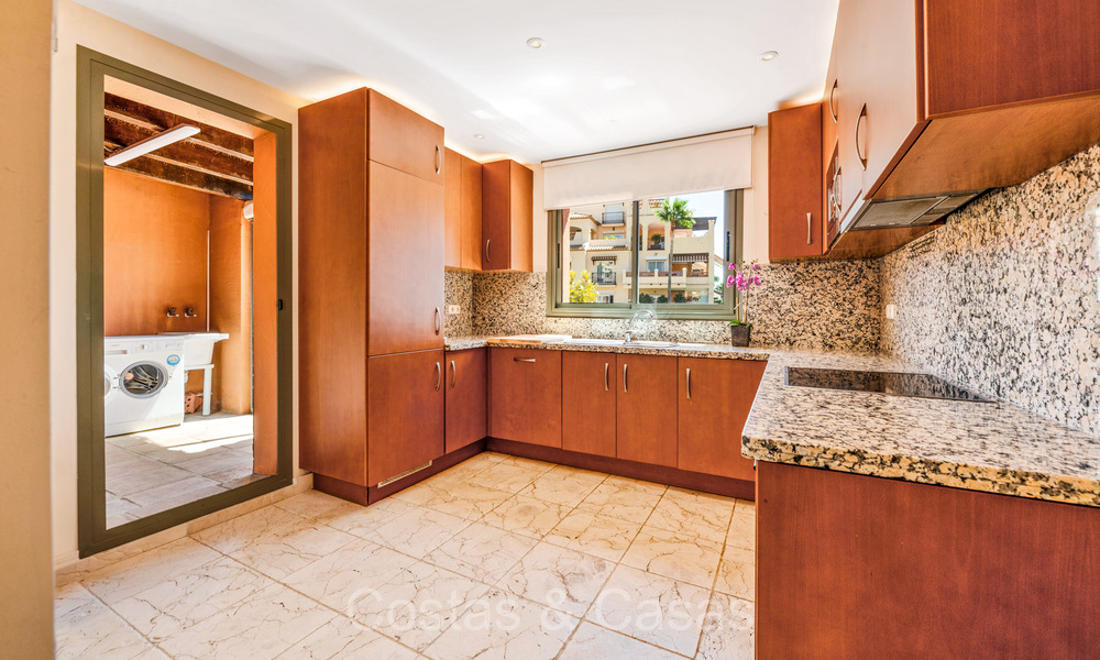 Benatalaya: Apartamentos de lujo en primera línea de golf en venta en la zona de Marbella - Benahavis 791116