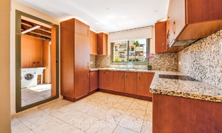 Benatalaya: Apartamentos de lujo en primera línea de golf en venta en la zona de Marbella - Benahavis 791116 