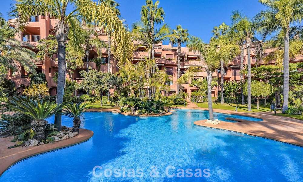 Apartamento listo para entrar a vivir a un paso del mar en Marbella Este 791487