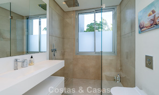 Lujoso apartamento de 3 dormitorios en venta con vistas panorámicas al mar en un resort cerrado en Marbella - Benahavís 791552 