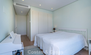 Lujoso apartamento de 3 dormitorios en venta con vistas panorámicas al mar en un resort cerrado en Marbella - Benahavís 791554 