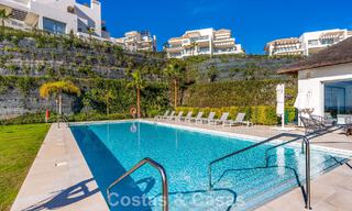 Lujoso apartamento de 3 dormitorios en venta con vistas panorámicas al mar en un resort cerrado en Marbella - Benahavís 791582 