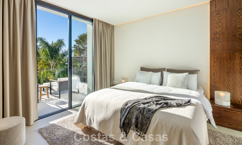 Exclusiva villa de lujo en primera línea de golf en venta en Marbella - Benahavís 791587