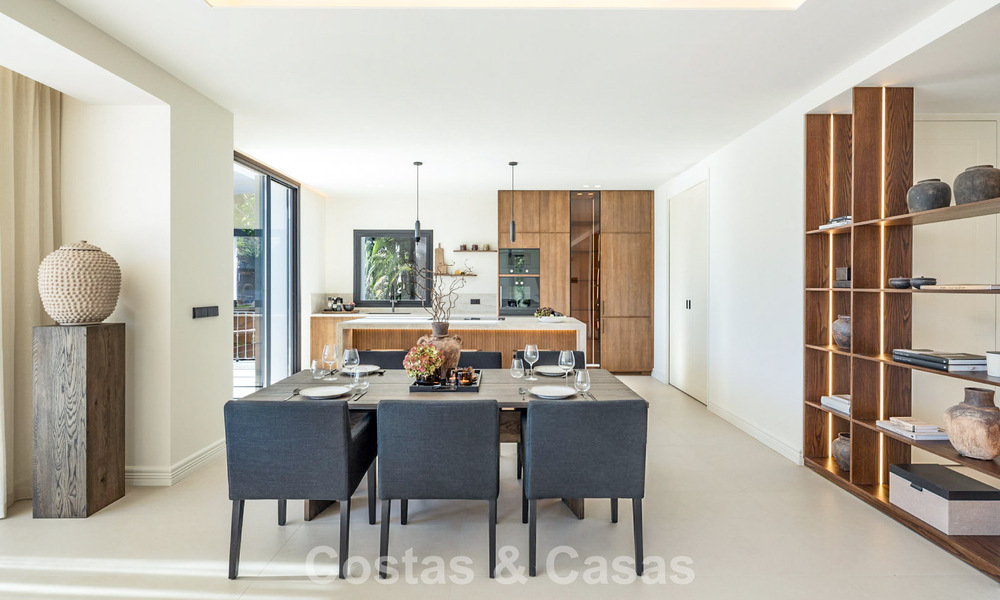 Exclusiva villa de lujo en primera línea de golf en venta en Marbella - Benahavís 791597