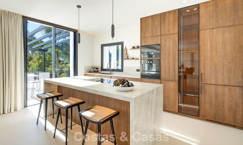 Exclusiva villa de lujo en primera línea de golf en venta en Marbella - Benahavís 791598