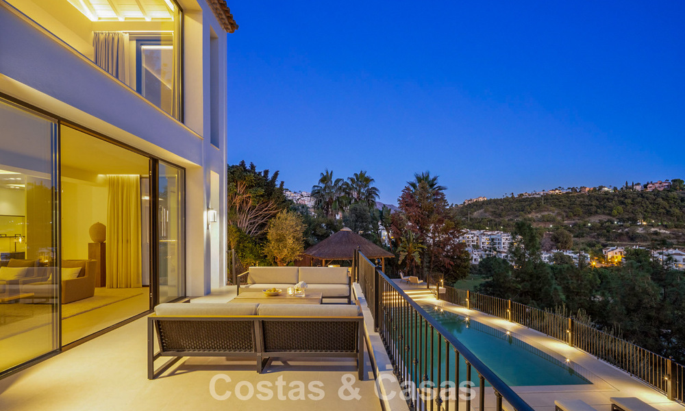 Exclusiva villa de lujo en primera línea de golf en venta en Marbella - Benahavís 791632