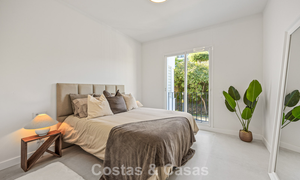 Apartamento en venta con impresionantes vistas en una prestigiosa zona de golf de La Quinta, Benahavís - Marbella 791532