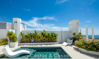 Exclusivo ático dúplex con piscina privada y vistas panorámicas al mar en venta en la Milla de Oro de Marbella 791660 