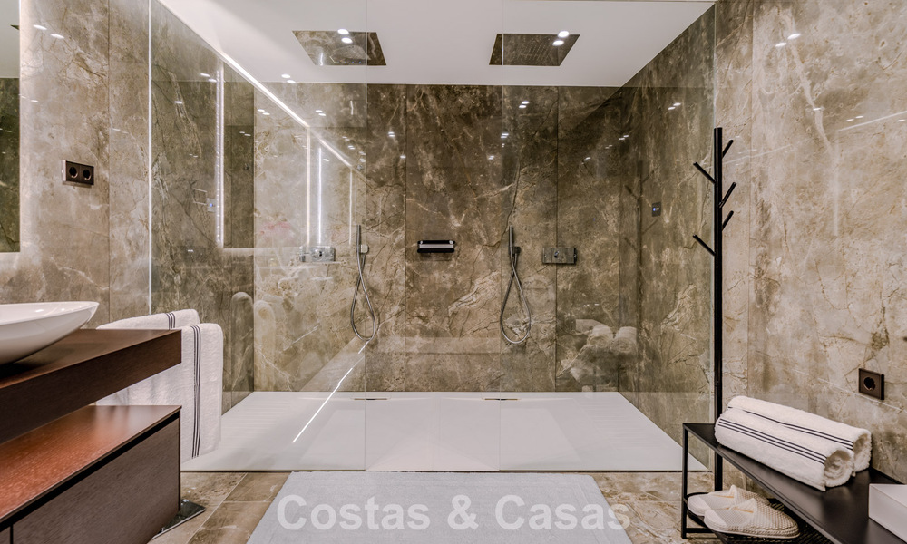 Villa de lujo moderna y completamente nueva con vistas al mar en venta en un resort de golf en Mijas, Costa del Sol 791676