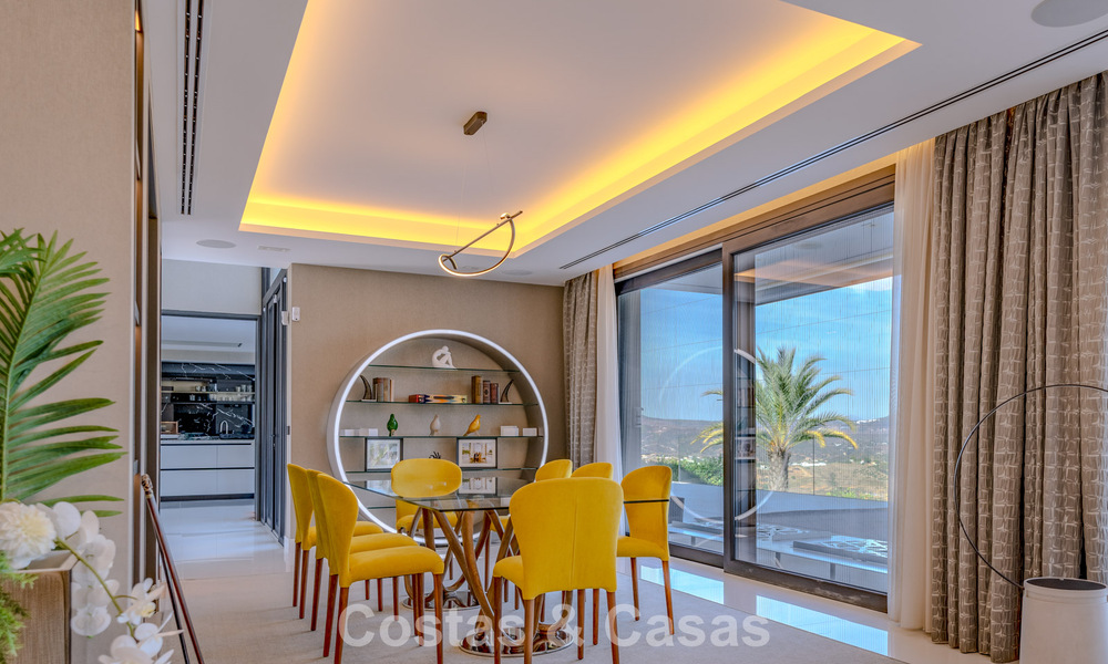 Villa de lujo moderna y completamente nueva con vistas al mar en venta en un resort de golf en Mijas, Costa del Sol 791680