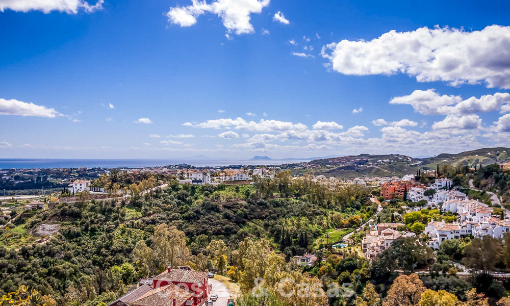Ático listo para entrar a vivir con impresionantes vistas al mar en venta en Marbella - Benahavís 791764