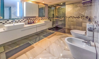 Ático listo para entrar a vivir con impresionantes vistas al mar en venta en Marbella - Benahavís 791772 