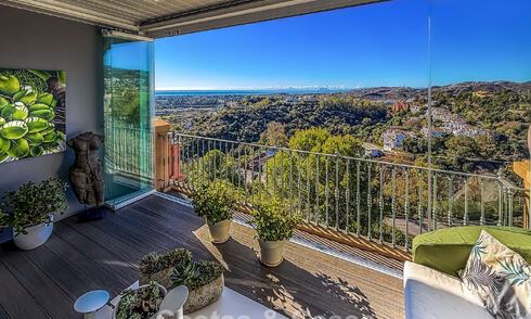 Ático listo para entrar a vivir con impresionantes vistas al mar en venta en Marbella - Benahavís 791780