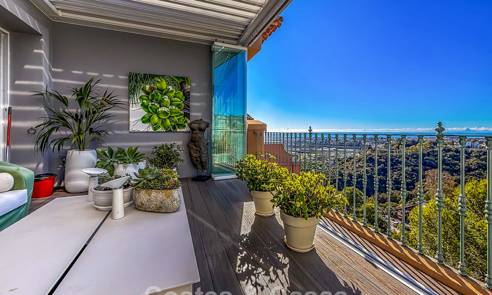 Ático listo para entrar a vivir con impresionantes vistas al mar en venta en Marbella - Benahavís 791783