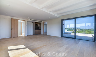 Villa de lujo de nueva construcción con diseño contemporáneo avanzado en venta en Sotogrande Alto, Costa del Sol 791842 