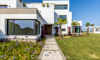 Villa de lujo de nueva construcción con diseño contemporáneo avanzado en venta en Sotogrande Alto, Costa del Sol 791880 