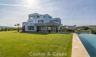Villa de lujo de nueva construcción con diseño contemporáneo avanzado en venta en Sotogrande Alto, Costa del Sol 791881 