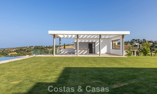 Villa de lujo de nueva construcción con diseño contemporáneo avanzado en venta en Sotogrande Alto, Costa del Sol 791888 