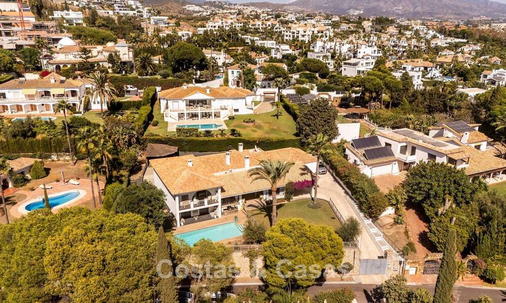 Villa de lujo mediterránea lista para entrar a vivir con vistas panorámicas en venta en Marbella - Benahavís 791908