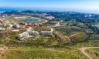 Elegantes apartamentos de obra nueva con vistas panorámicas al mar en venta en Mijas Costa, Costa del Sol 791719 