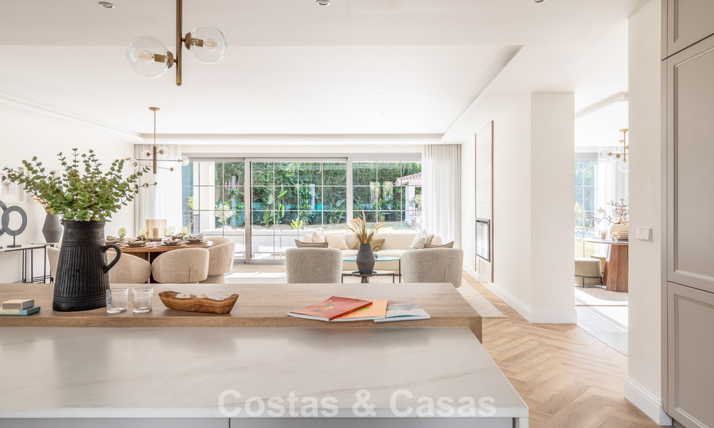 Villa de clase, lujosamente renovada en venta en Marbella - Benahavís 791998