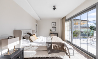 Villa de clase, lujosamente renovada en venta en Marbella - Benahavís 792005 