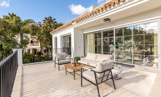 Villa de clase, lujosamente renovada en venta en Marbella - Benahavís 792009 