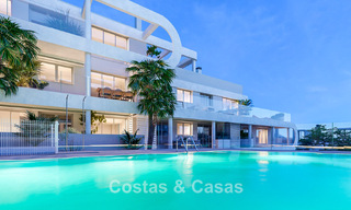 Apartamentos y casas adosadas exclusivas en venta a poca distancia del centro de Estepona 791979 