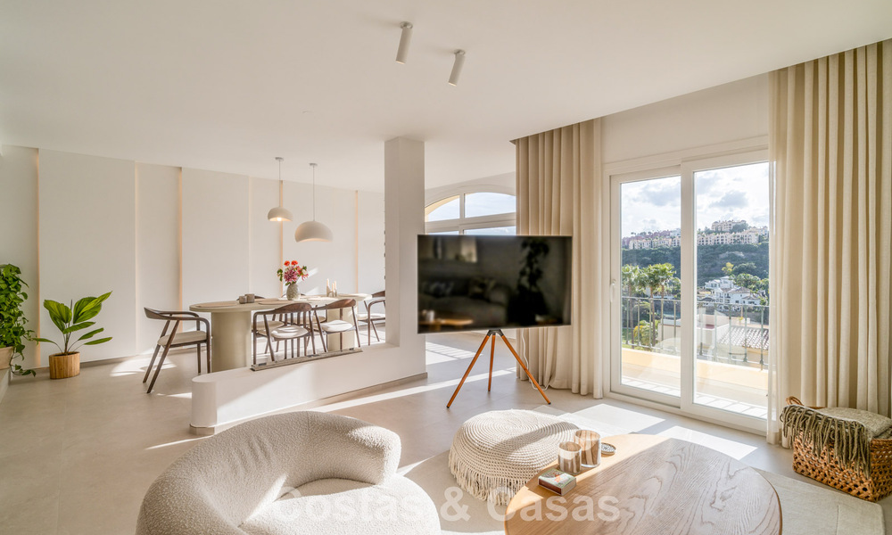 Elegante ático dúplex con vistas panorámicas en venta en La Quinta, Marbella - Benahavís 791968