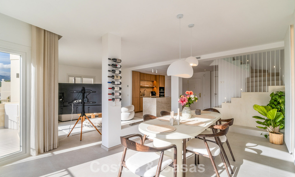 Elegante ático dúplex con vistas panorámicas en venta en La Quinta, Marbella - Benahavís 791970