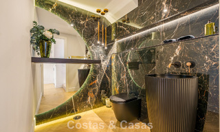 Ático renovado de estilo contemporáneo con piscina privada y vistas panorámicas al mar en Nueva Andalucía, Marbella 792153 