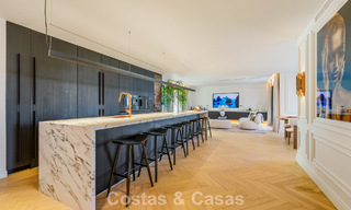 Ático renovado de estilo contemporáneo con piscina privada y vistas panorámicas al mar en Nueva Andalucía, Marbella 792157 